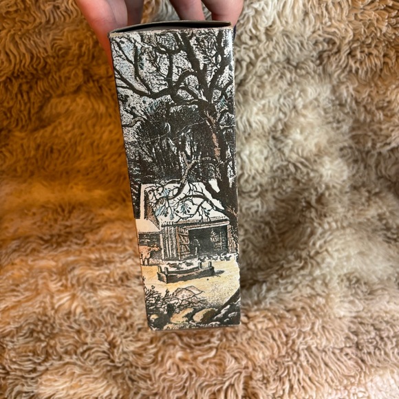 Vintage Currier & Ives Seasons Greetings Bell Shaped 6 Boxed Ornament Set - Picture 7 of 8